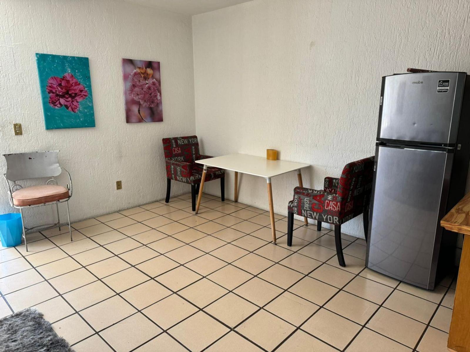 Habitacion Privada En Casa De Huespedes Guadalajara Eksteriør bilde